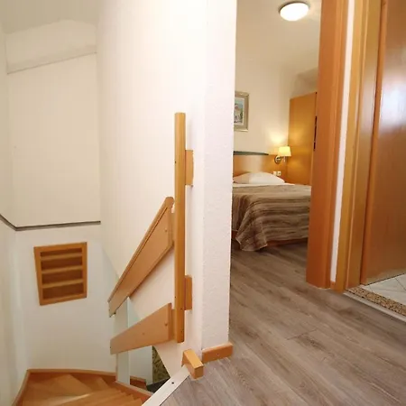 Apartment Ferienwohnung Fuer 4 Personen Ca 53 Qm In Baska, Kvarner Bucht Krk